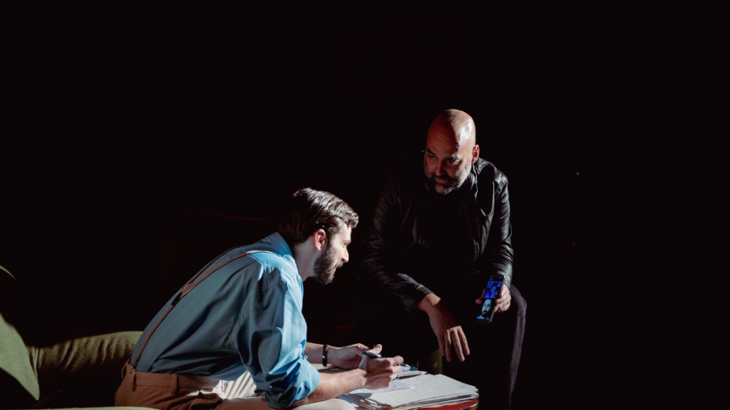 Rafael Ferreira e Sérgio Graciano nas filmagens de "Playback"